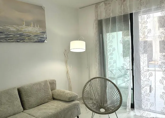 Y's Azure Horizon Apartament *